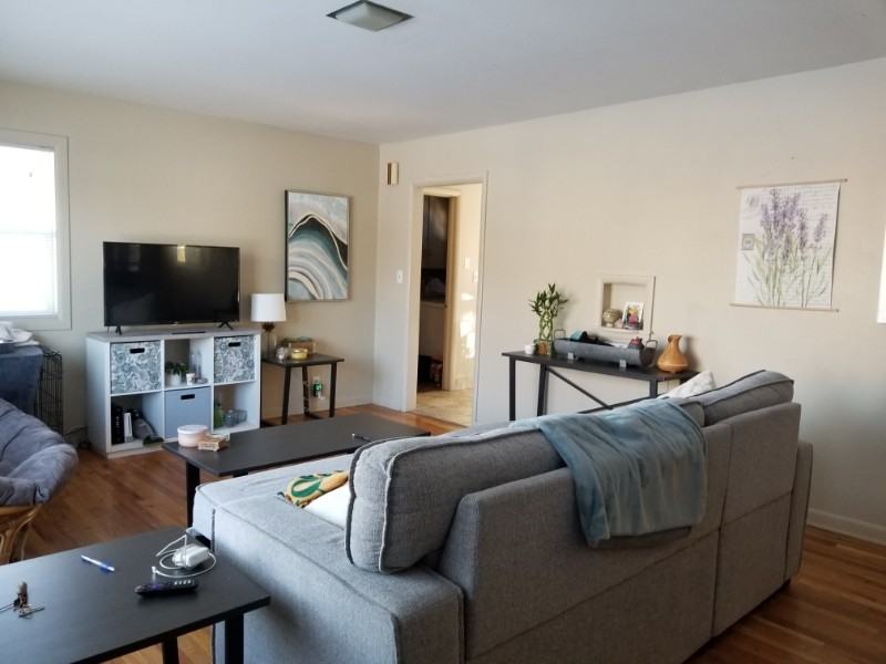 1325 Crestmore Pl - Photo 3 of 21