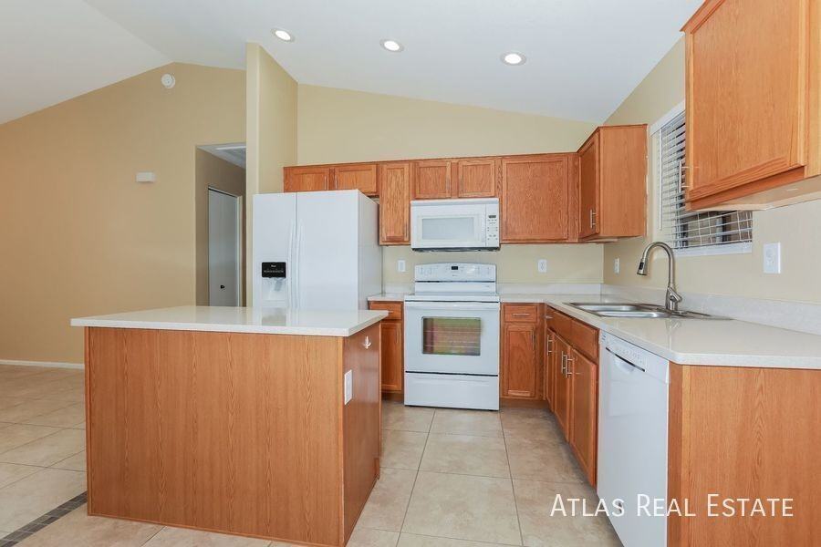 206 W Brangus Way - Photo 7 of 20