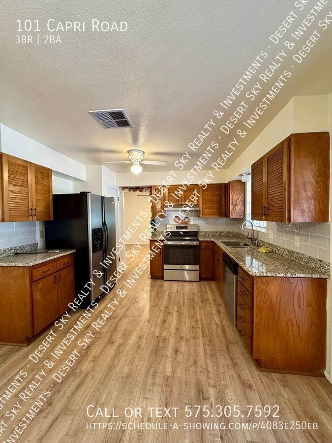 101 Capri Road - Photo 6 of 33