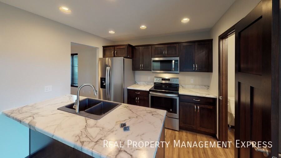 9410 W Gert St - Photo 5 of 20