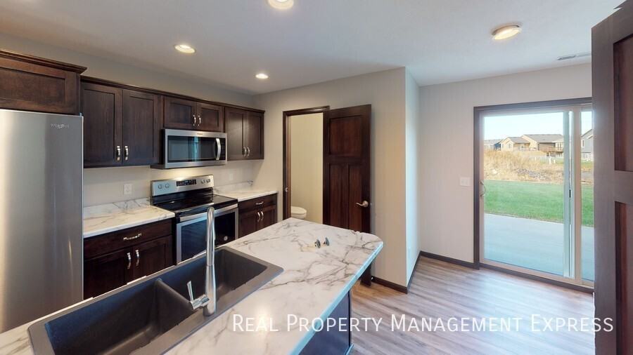 9410 W Gert St - Photo 6 of 20