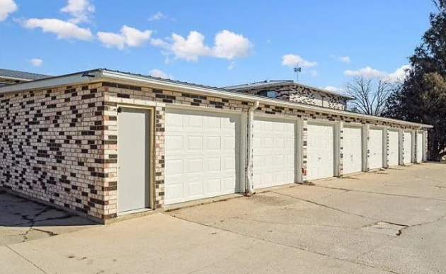 715 Ridgeview Rd #16 - Photo 2 of 10