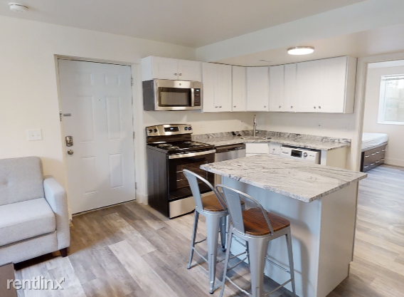 943 Dewey Ave #1 - Photo 5 of 8