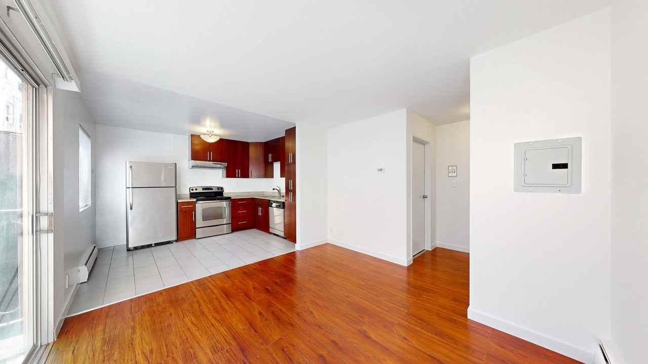 753 Green St #1E - Photo 4 of 10