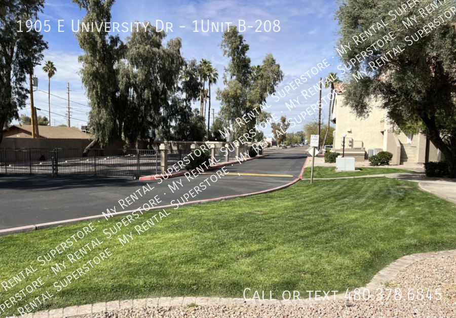 1905 E University Dr