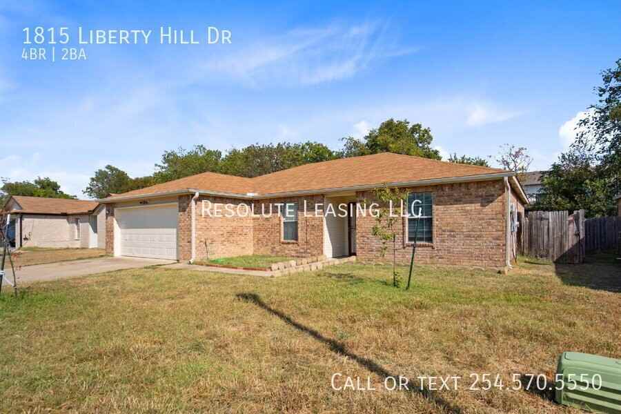 1815 Liberty Hill Dr - Photo 4 of 32