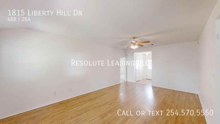 1815 Liberty Hill Dr - Photo 6 of 32