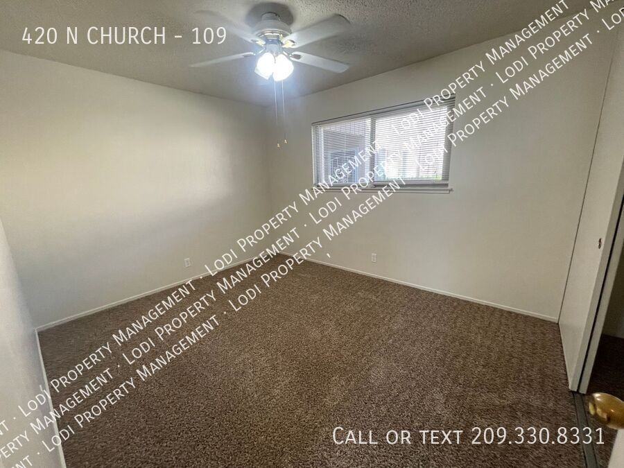420 N Church St #109 - Photo 7 of 16