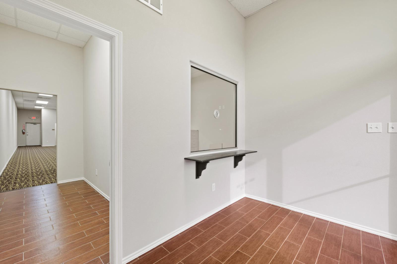 2419 Brock St #A - Photo 2 of 7