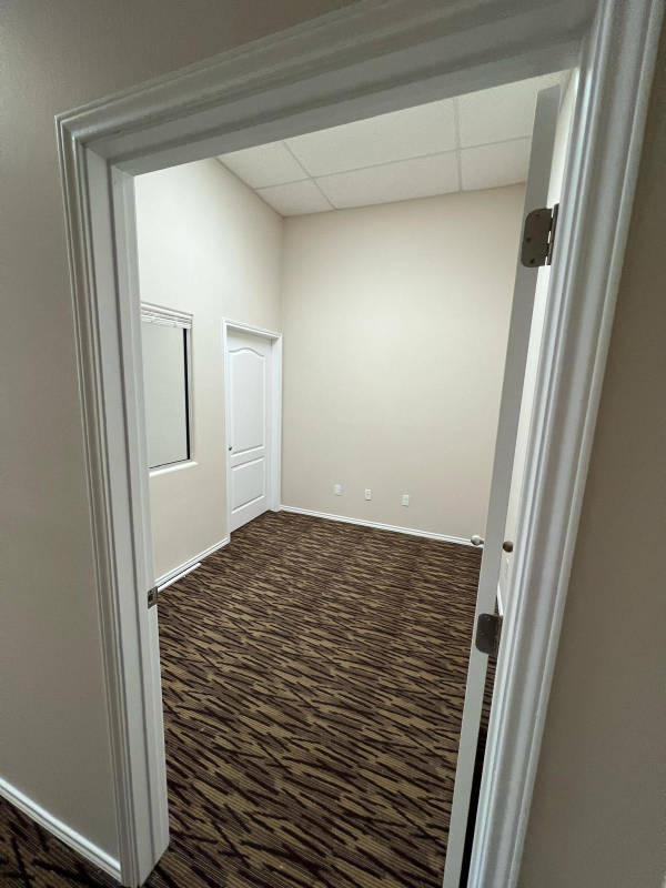 2419 Brock St #A - Photo 5 of 7