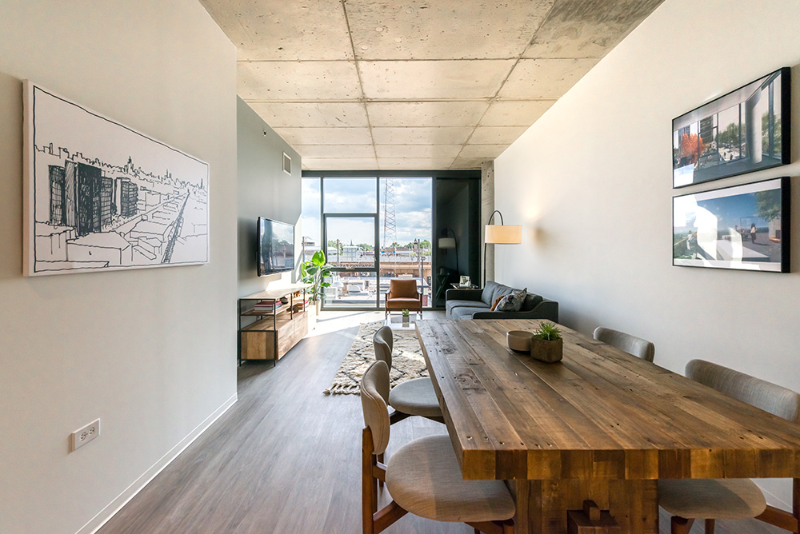 2295 N Milwaukee Ave - Photo 5 of 17