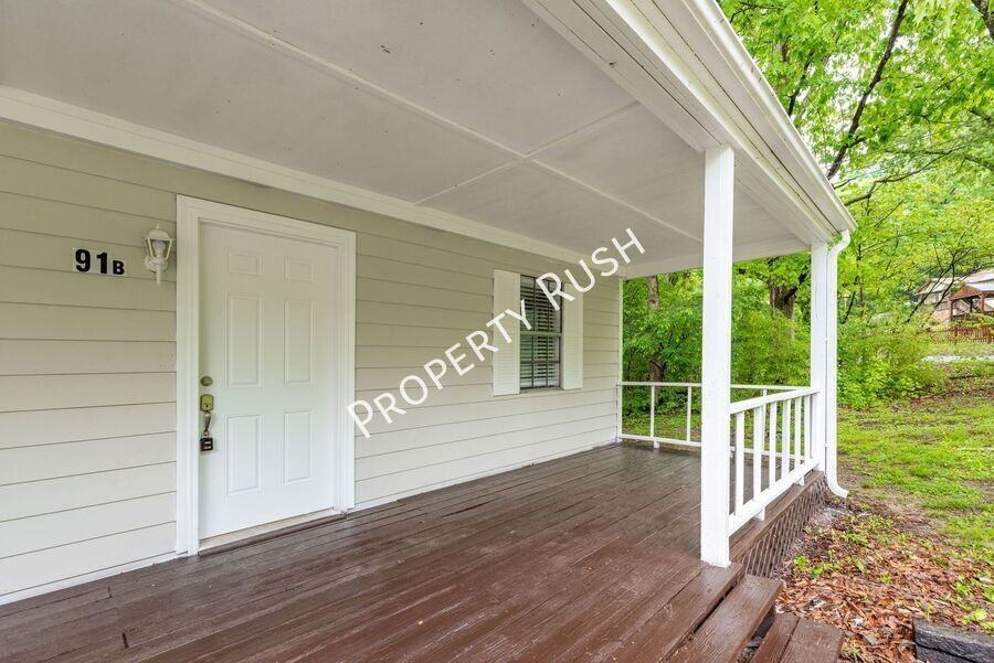 91 Circle Dr #B - Photo 2 of 24