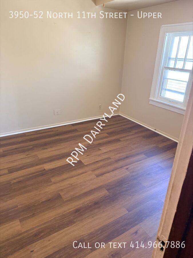 3950 N 11th St - Photo 6 of 11