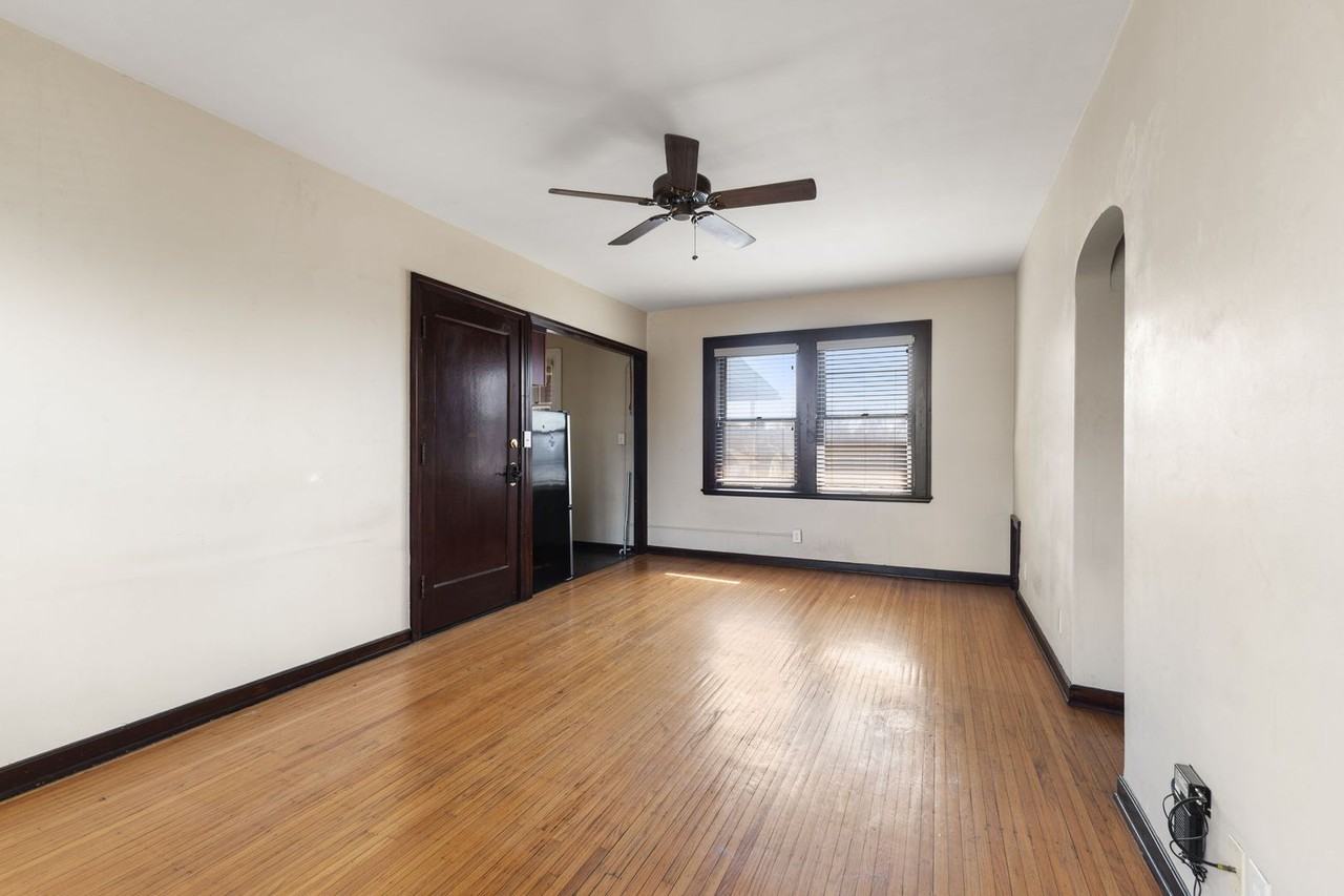 5230 E Washington St #35 - Photo 3 of 17