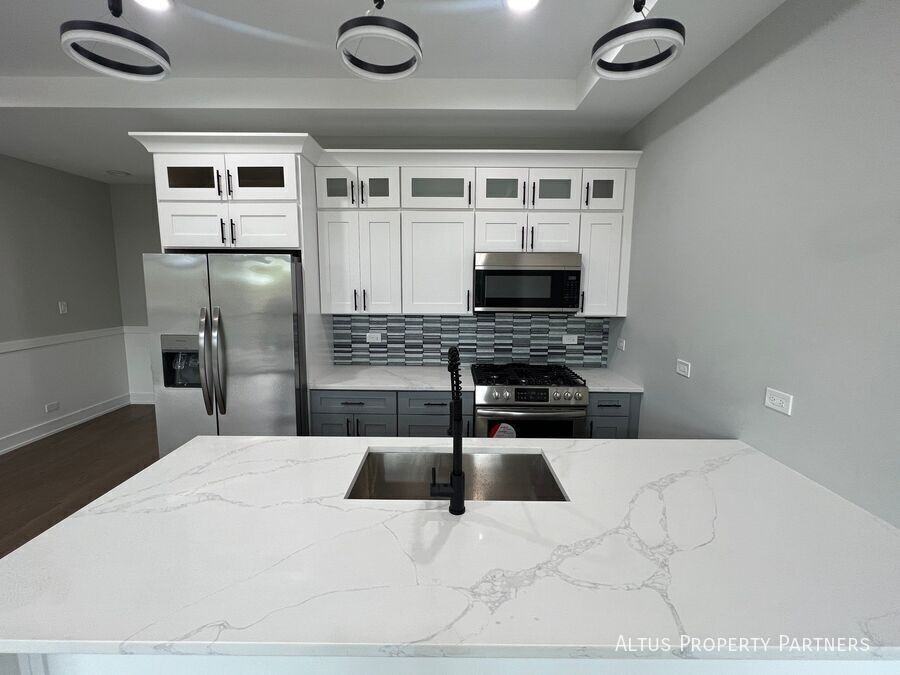 6444 S Evans Ave #2 - Photo 3 of 8