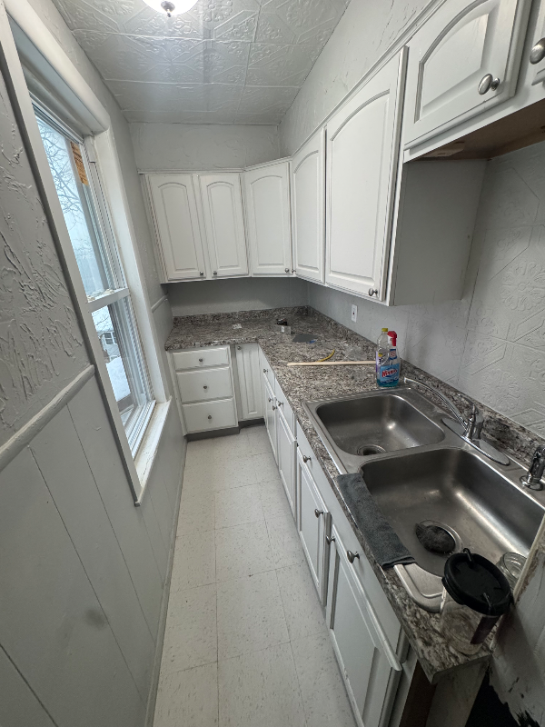 74 Rodney St #1 - Photo 4 of 14