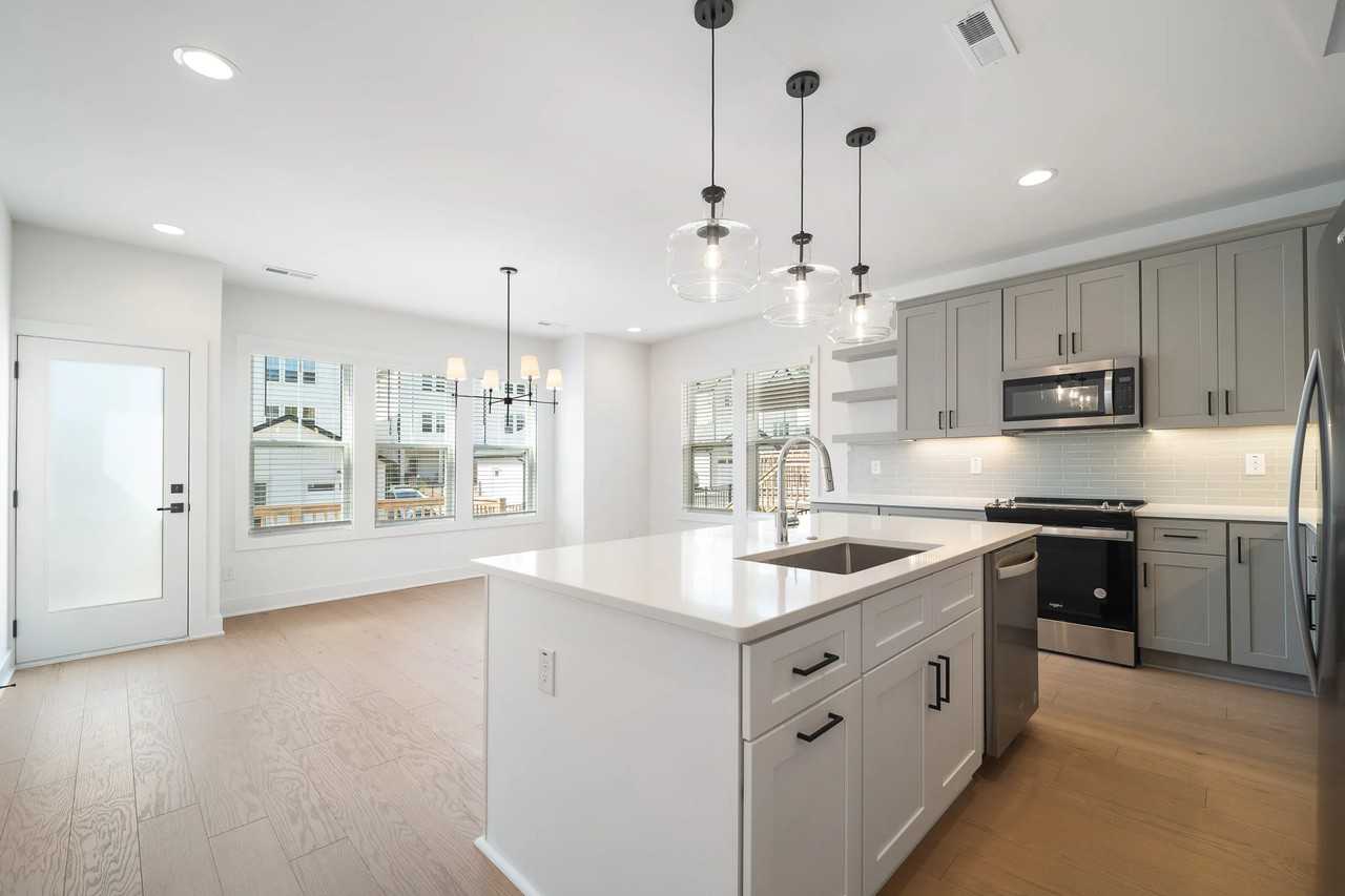5045 Lundy Dr #102 - Photo 3 of 27