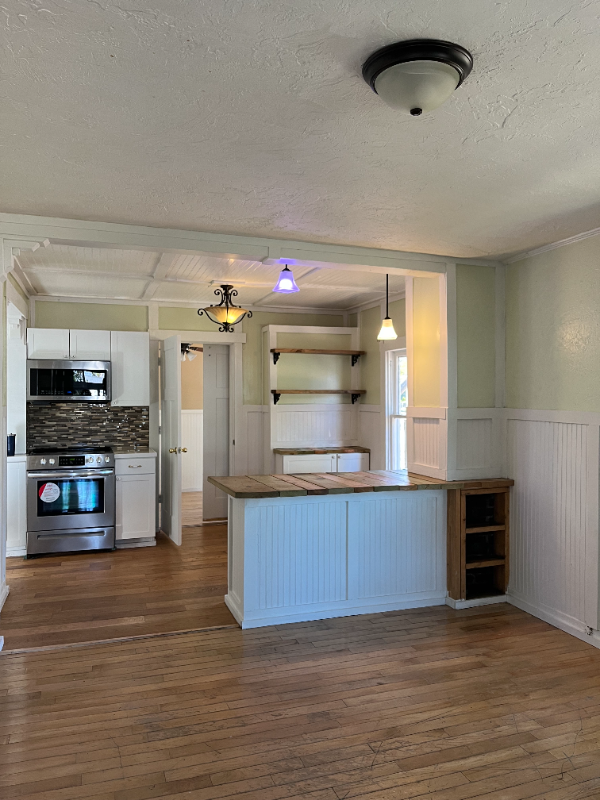 3534 Haines Rd N - Photo 2 of 11