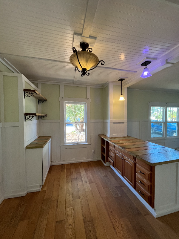 3534 Haines Rd N - Photo 3 of 11