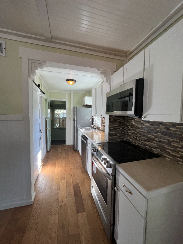 3534 Haines Rd N - Photo 6 of 11