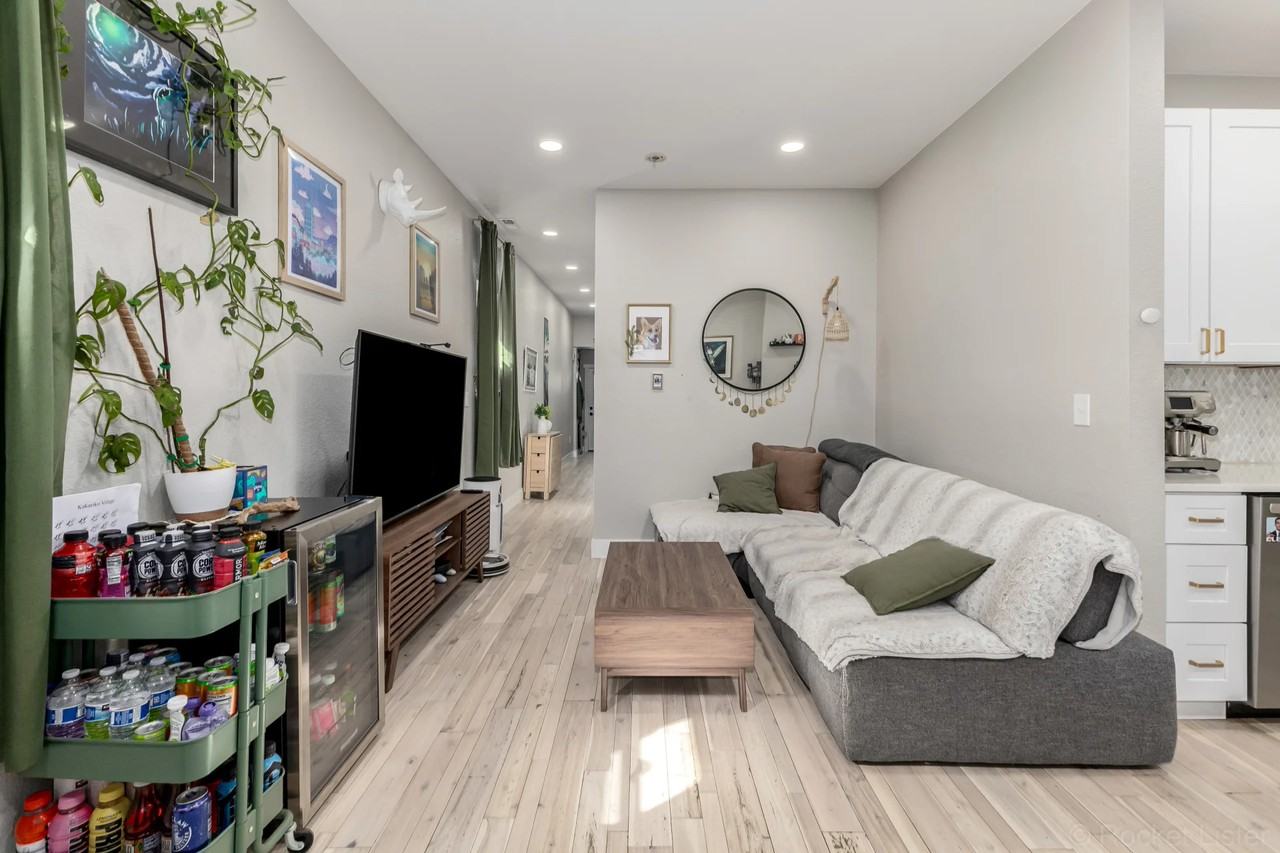 3455 N Downing St - Photo 5 of 20