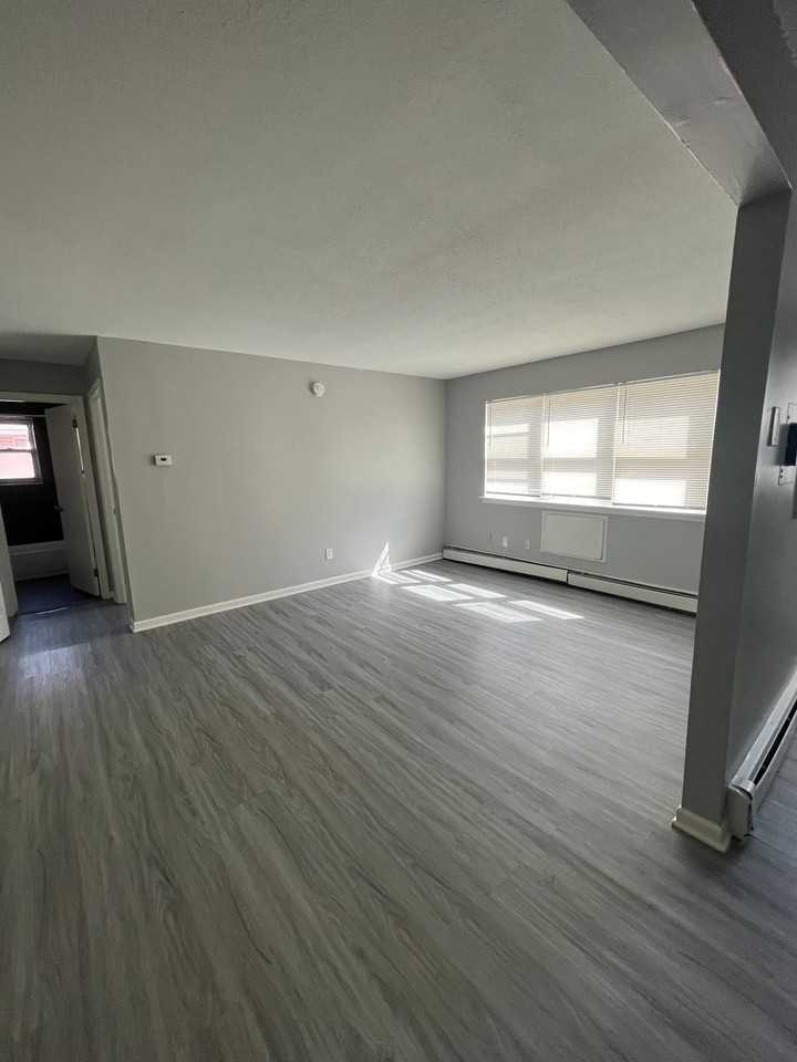 116 Sherbooke Ave #116A2 - Photo 2 of 6