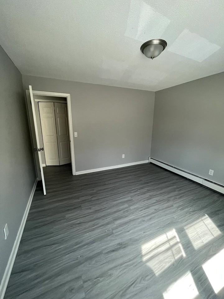 116 Sherbooke Ave #116A2 - Photo 5 of 6