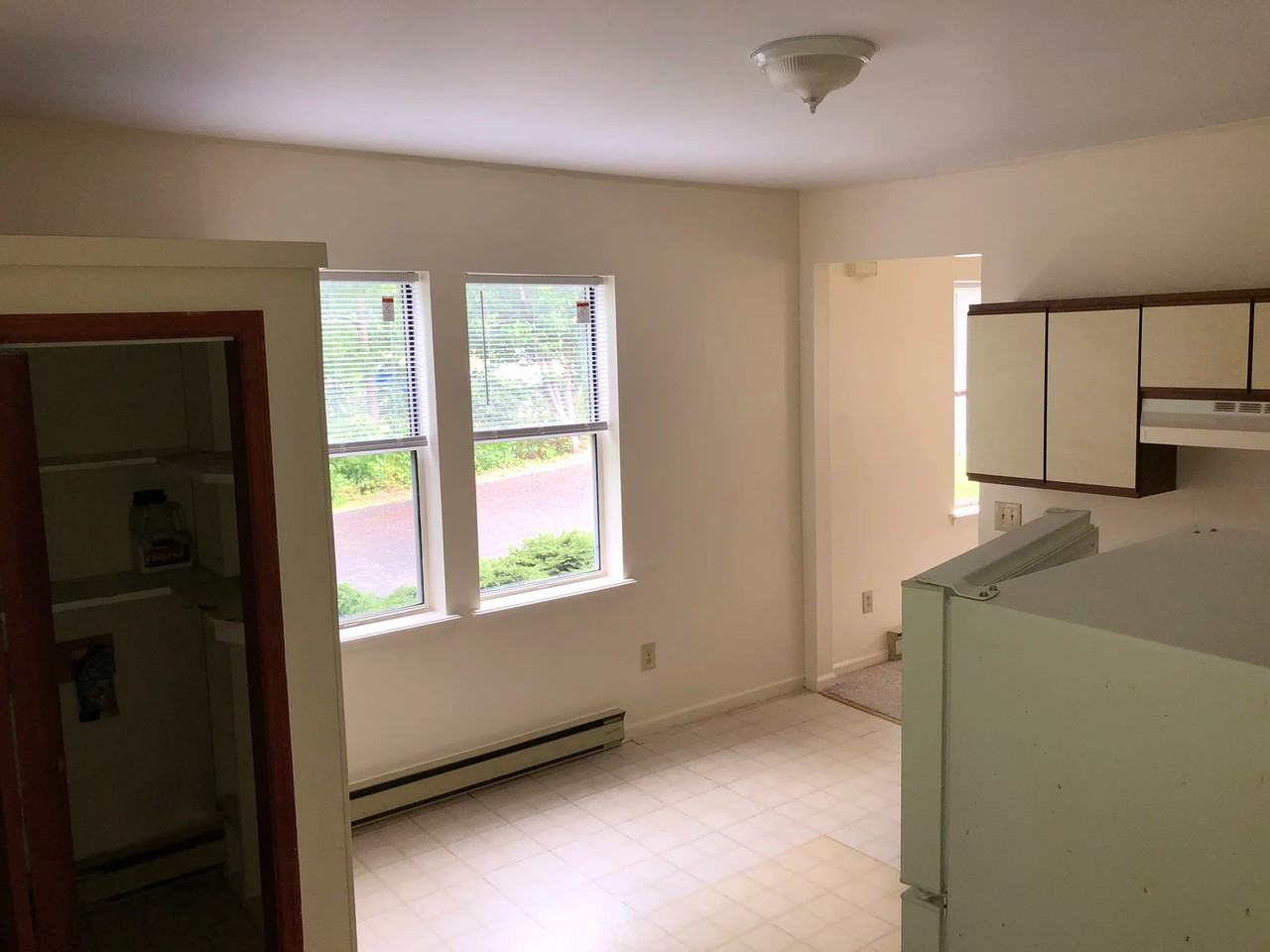 471 New Paltz Rd #1 - Photo 3 of 17