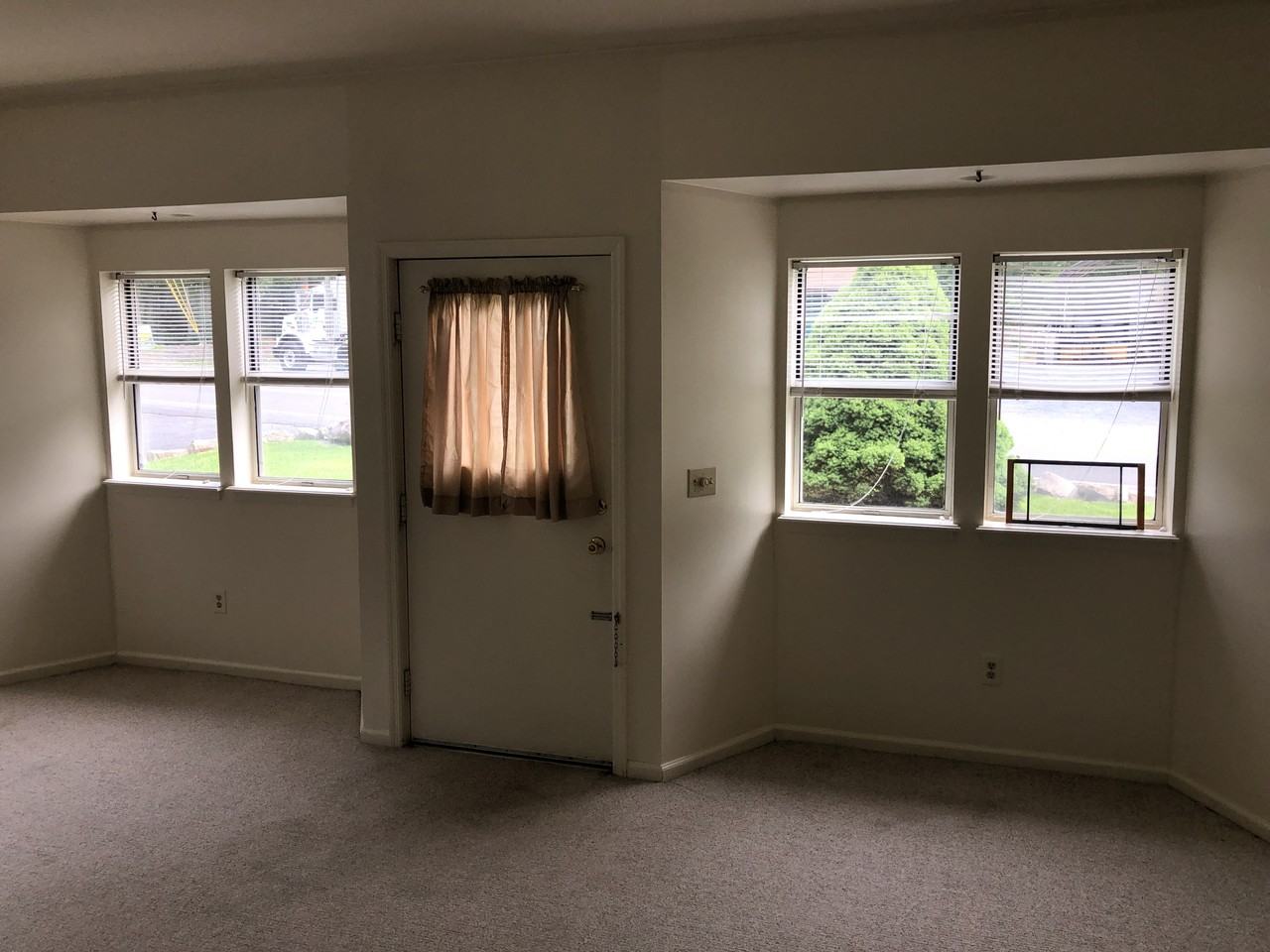 471 New Paltz Rd #1 - Photo 7 of 17