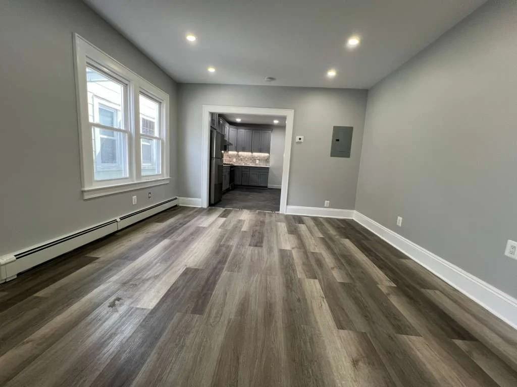 30 E Henry St #1 - Photo 5 of 8