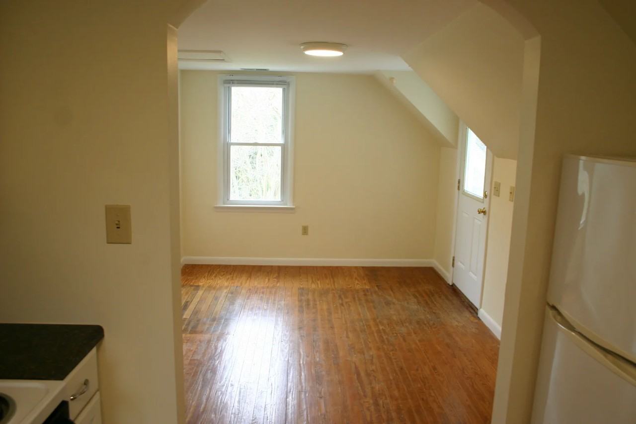 7268 Joseph Lewis Rd #1 - Photo 3 of 15