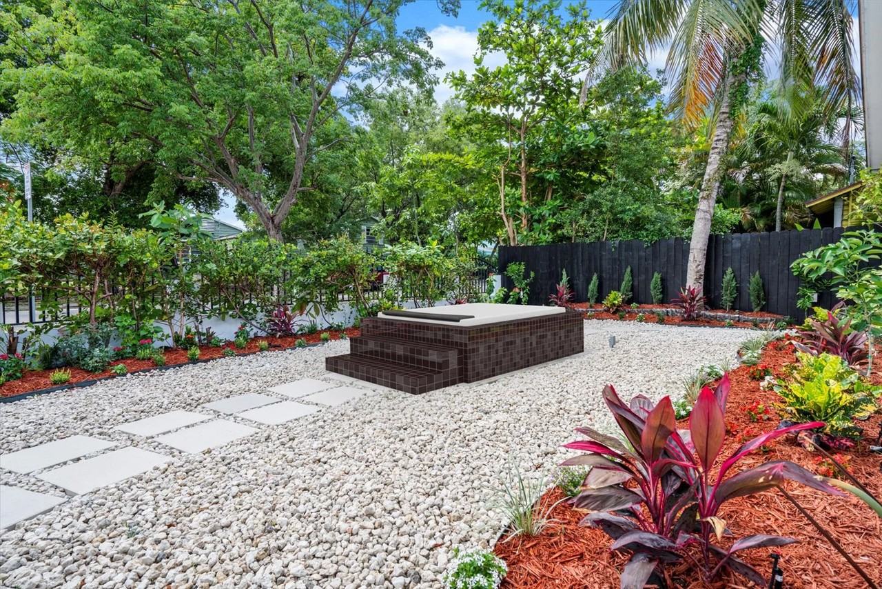 100 Nwst - Photo 7 of 17