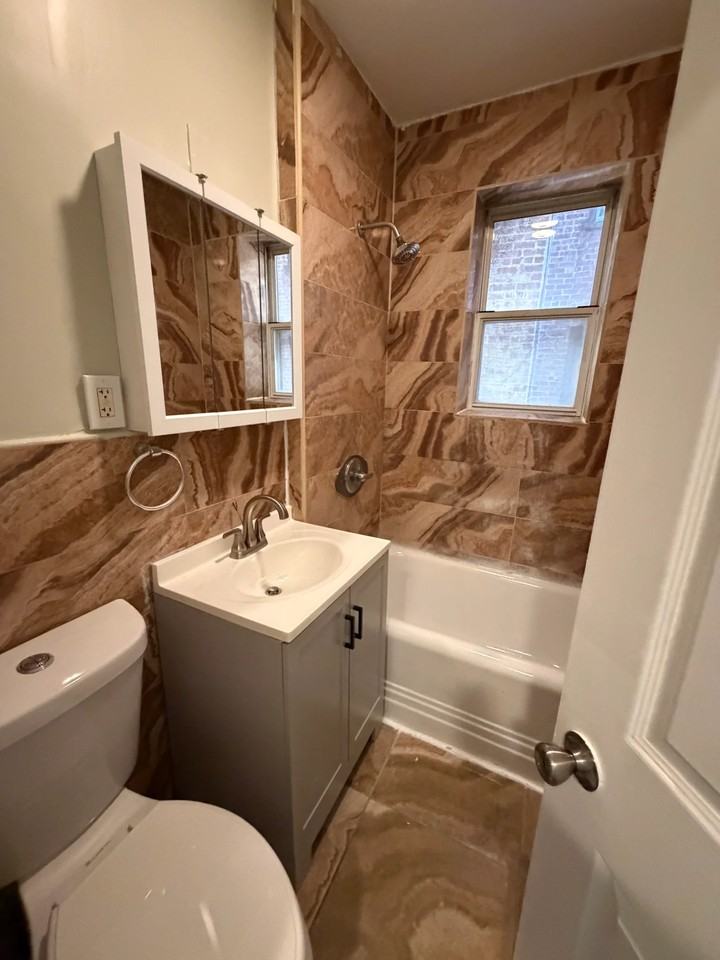 376 Park Ave #24 - Photo 5 of 5