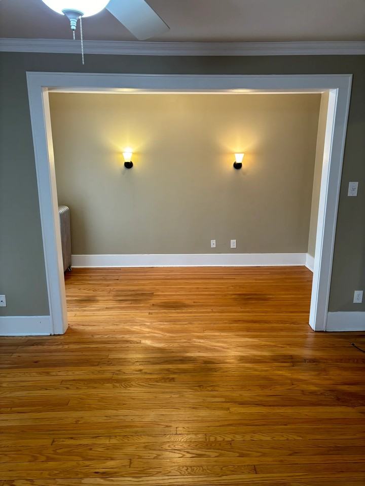 1093 Garner Ave - Photo 2 of 12