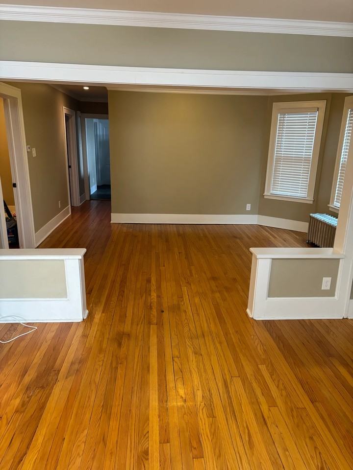 1093 Garner Ave - Photo 3 of 12