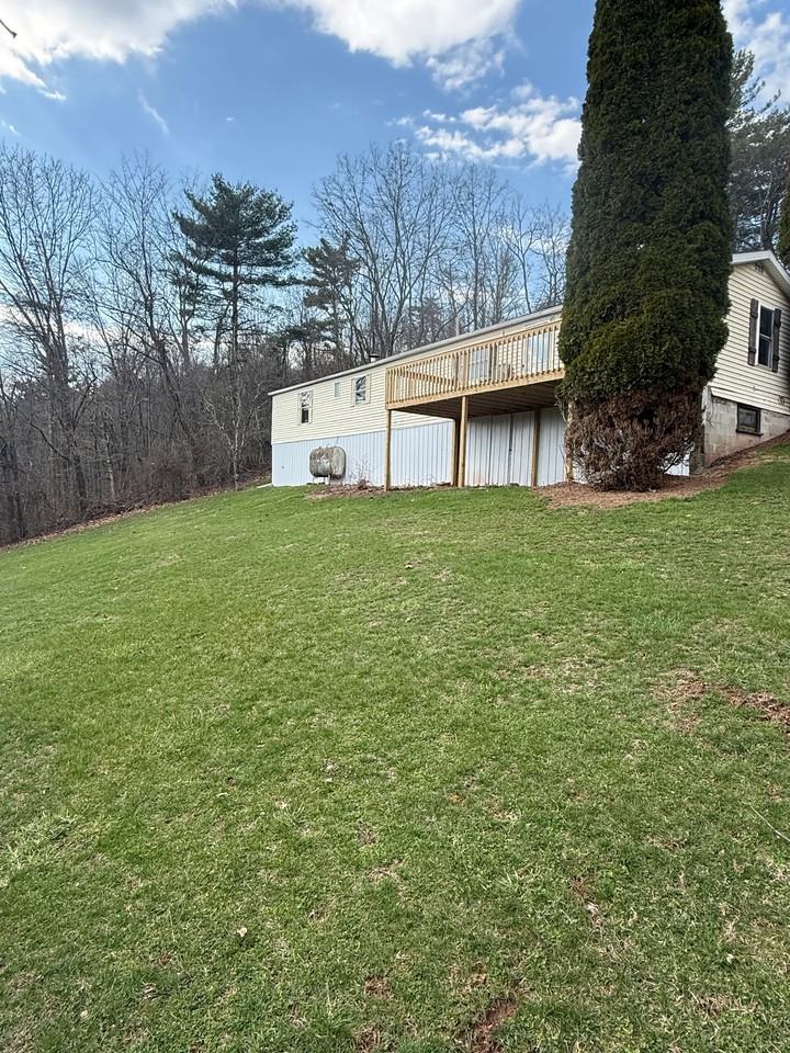 184 Day Dr - Photo 2 of 14