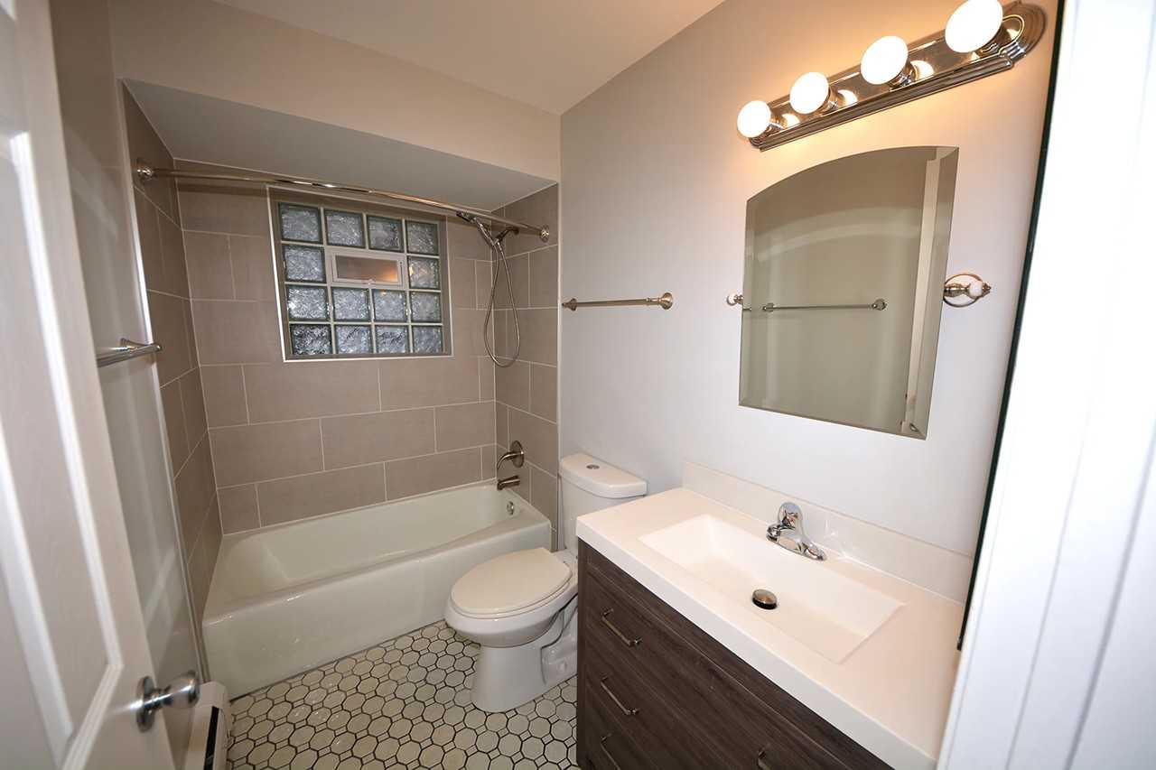 8624 Shagbark Ct #1E - Photo 7 of 10