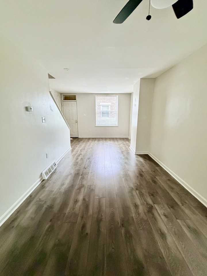 2615 N Corlies St - Photo 3 of 13