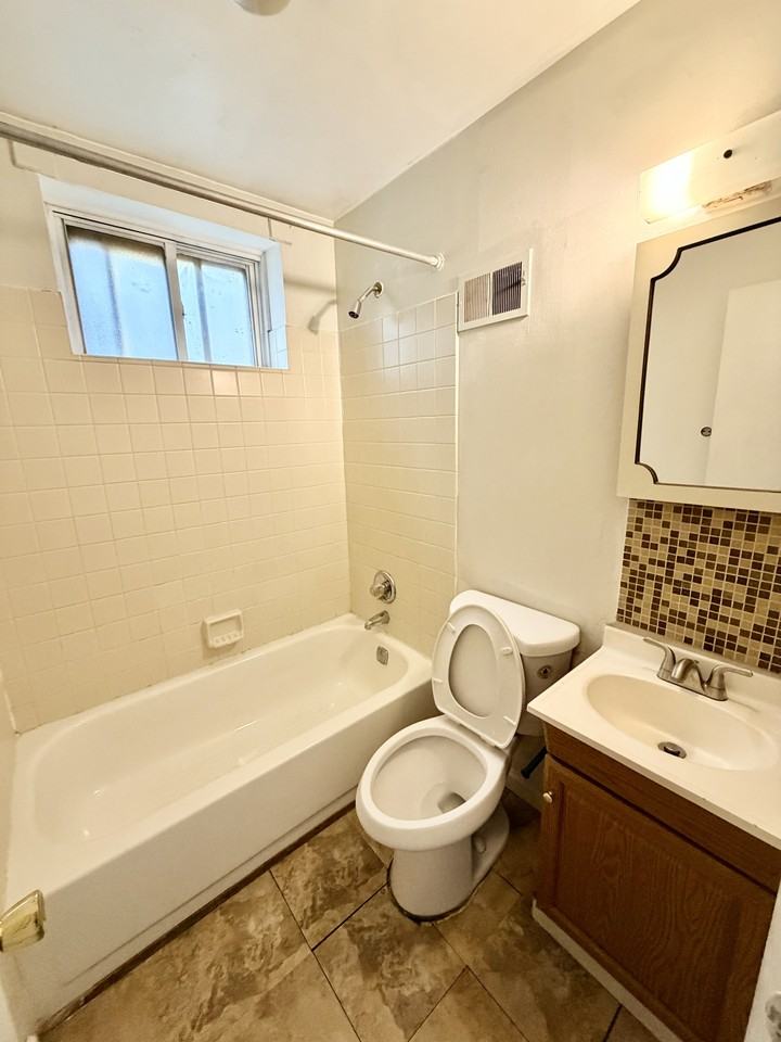 2615 N Corlies St - Photo 7 of 13