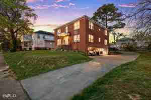 featured image of 258 Wyandotte St