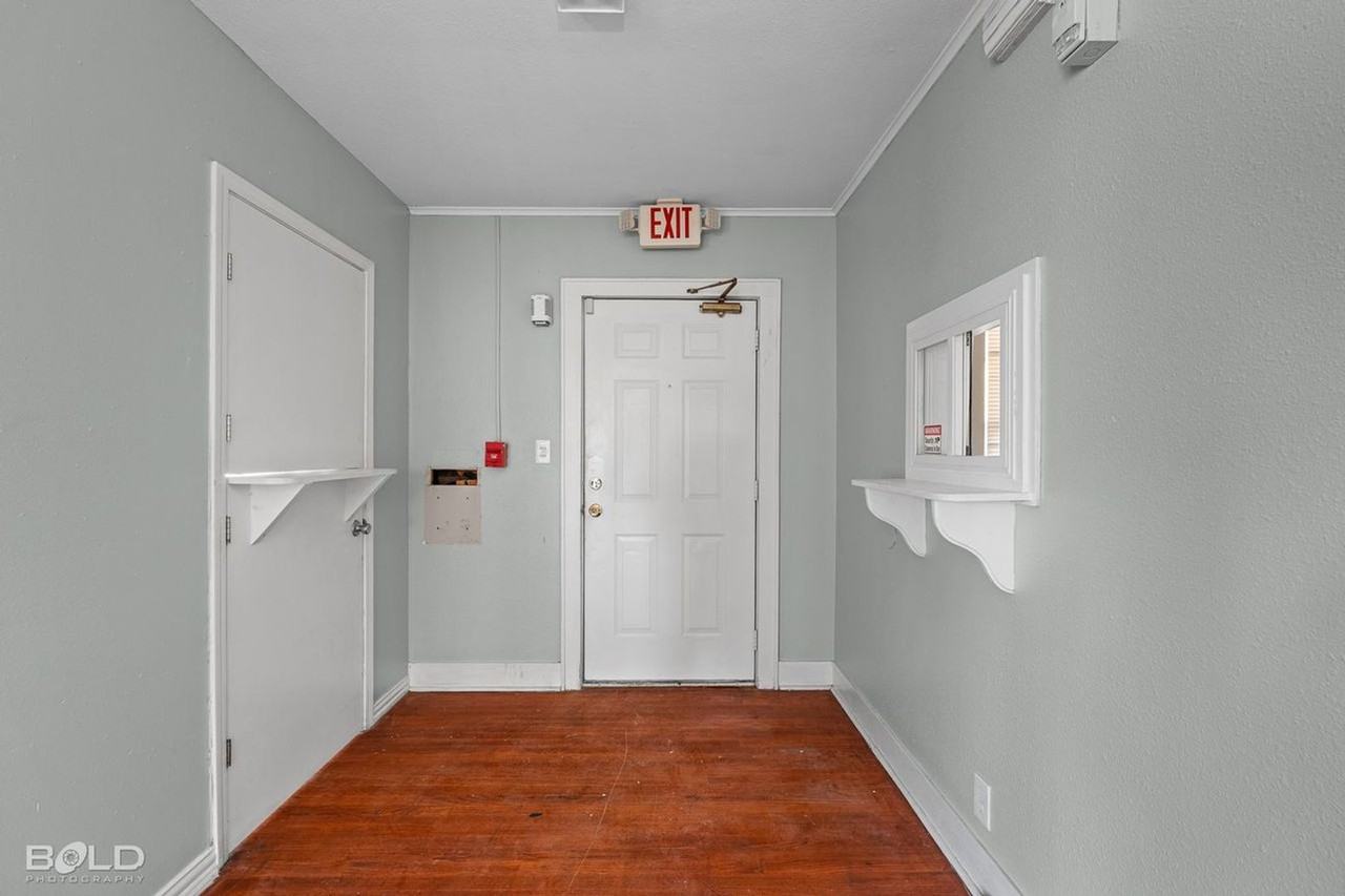 2661 Murray St - Photo 7 of 22