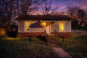 featured image of 433 Yarborough St