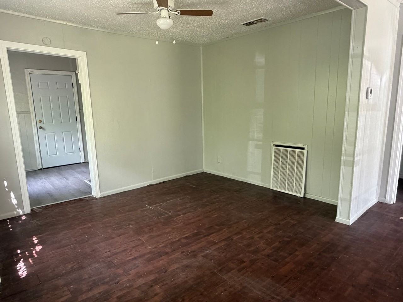 2810 Morningside Dr - Photo 4 of 8