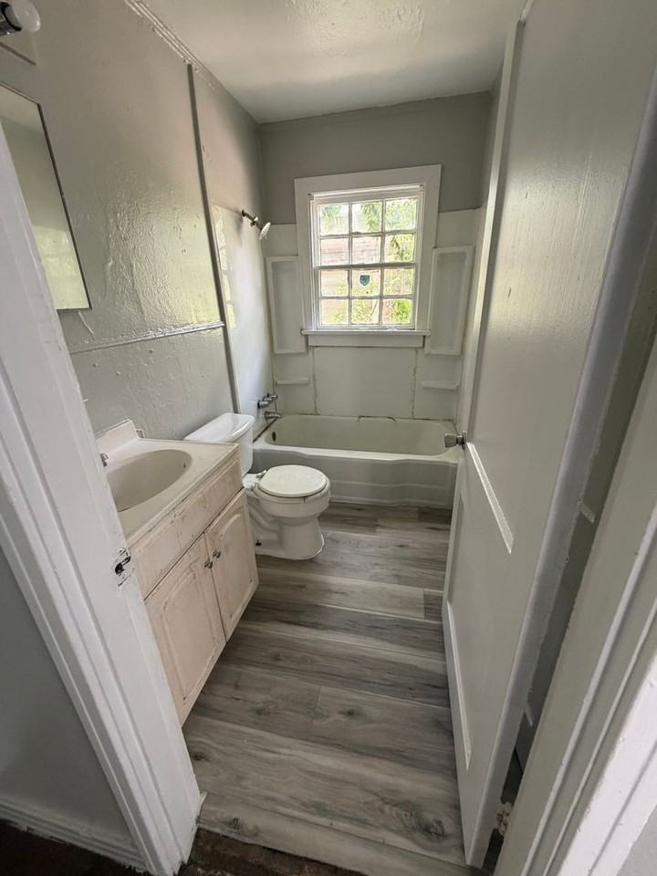 2810 Morningside Dr - Photo 7 of 8