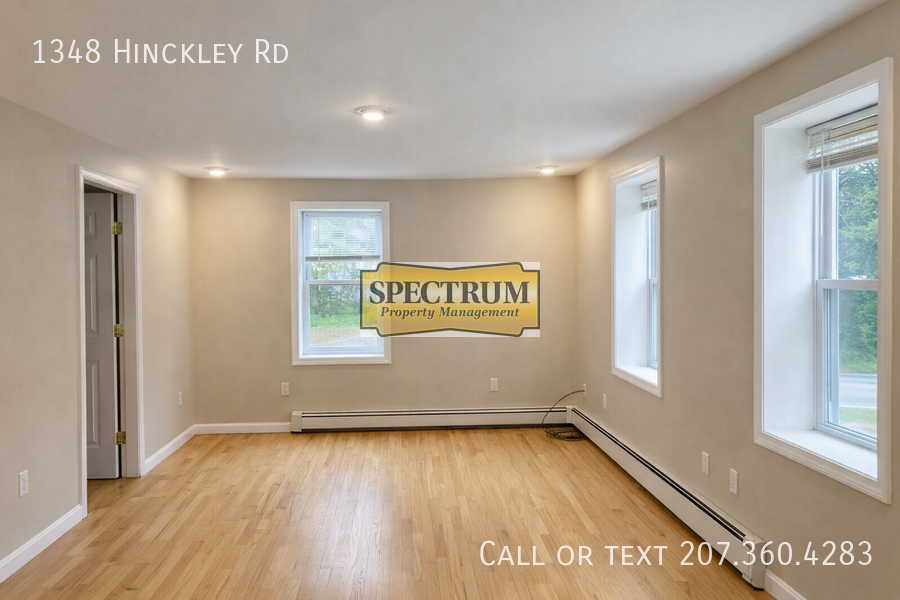 1348 Hinckley Rd - Photo 3 of 9