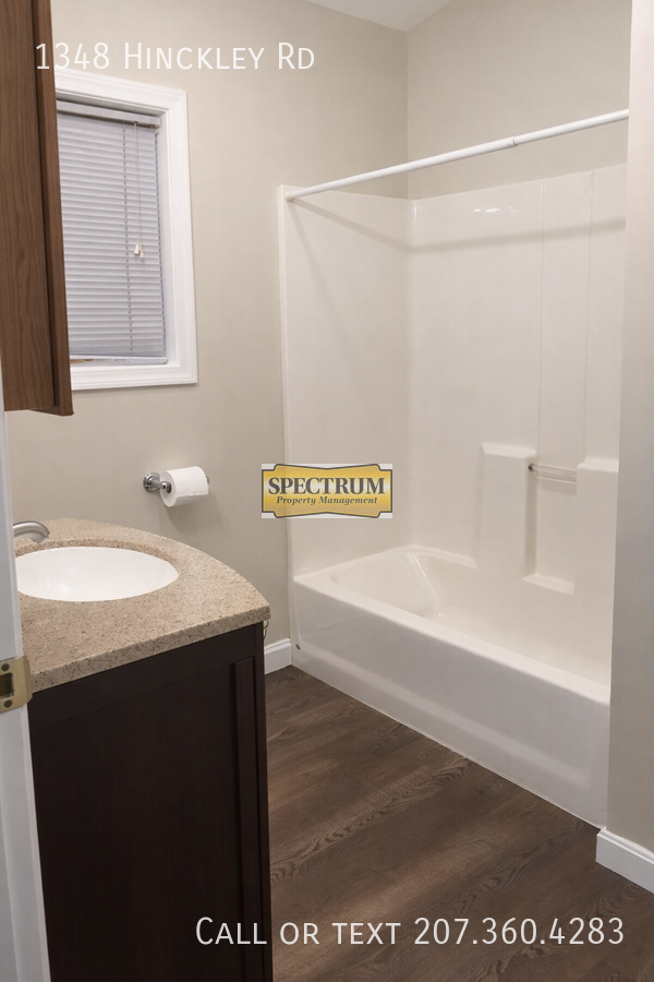 1348 Hinckley Rd - Photo 7 of 9