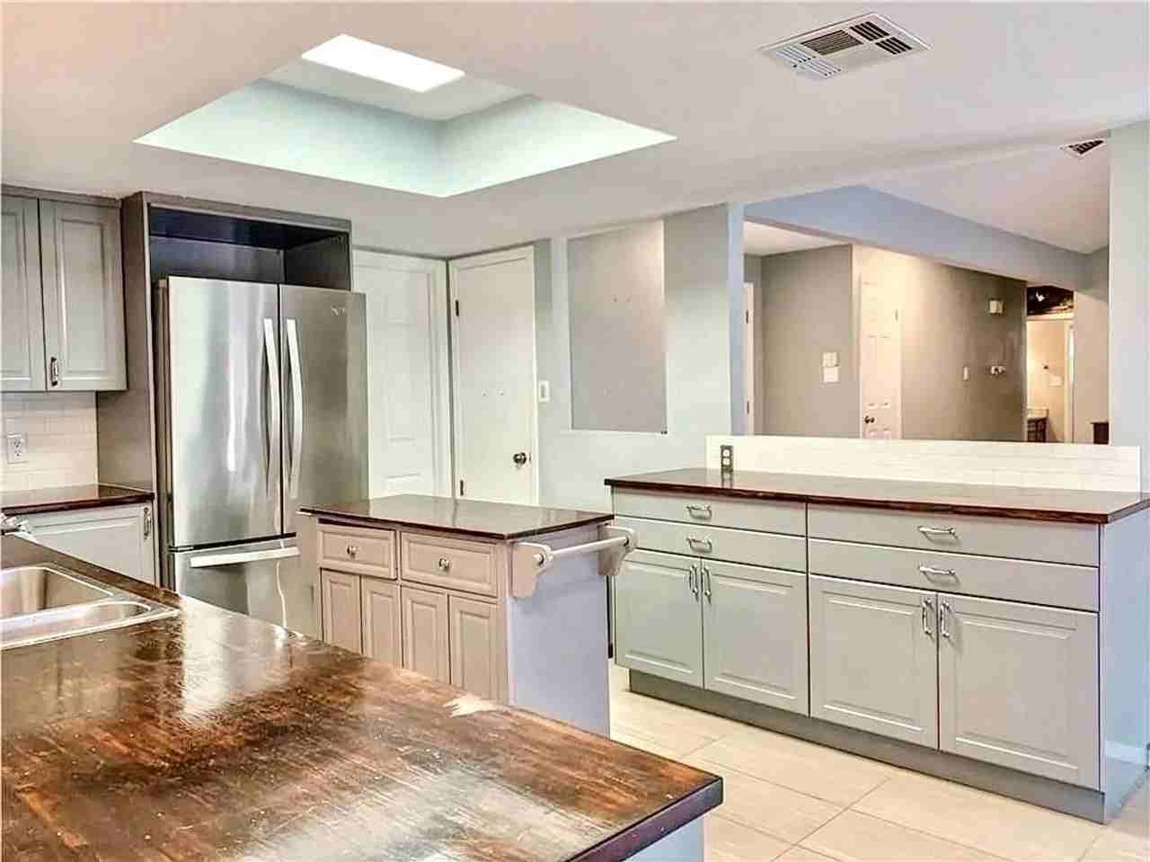 12903 Powderhorn St - Photo 2 of 7