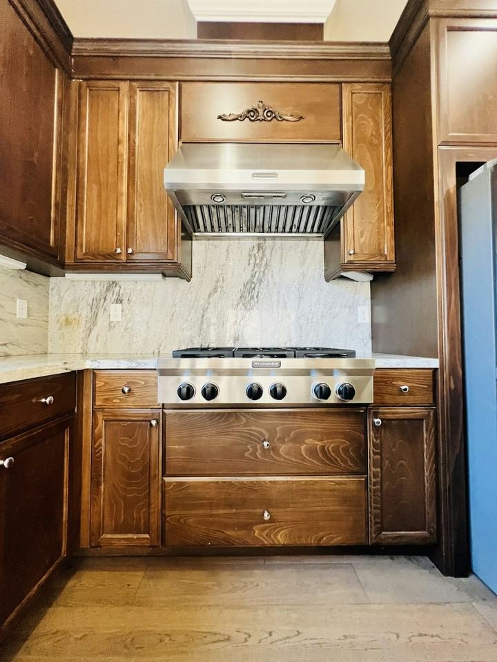 3024 Sonsilla Lane - Photo 5 of 33