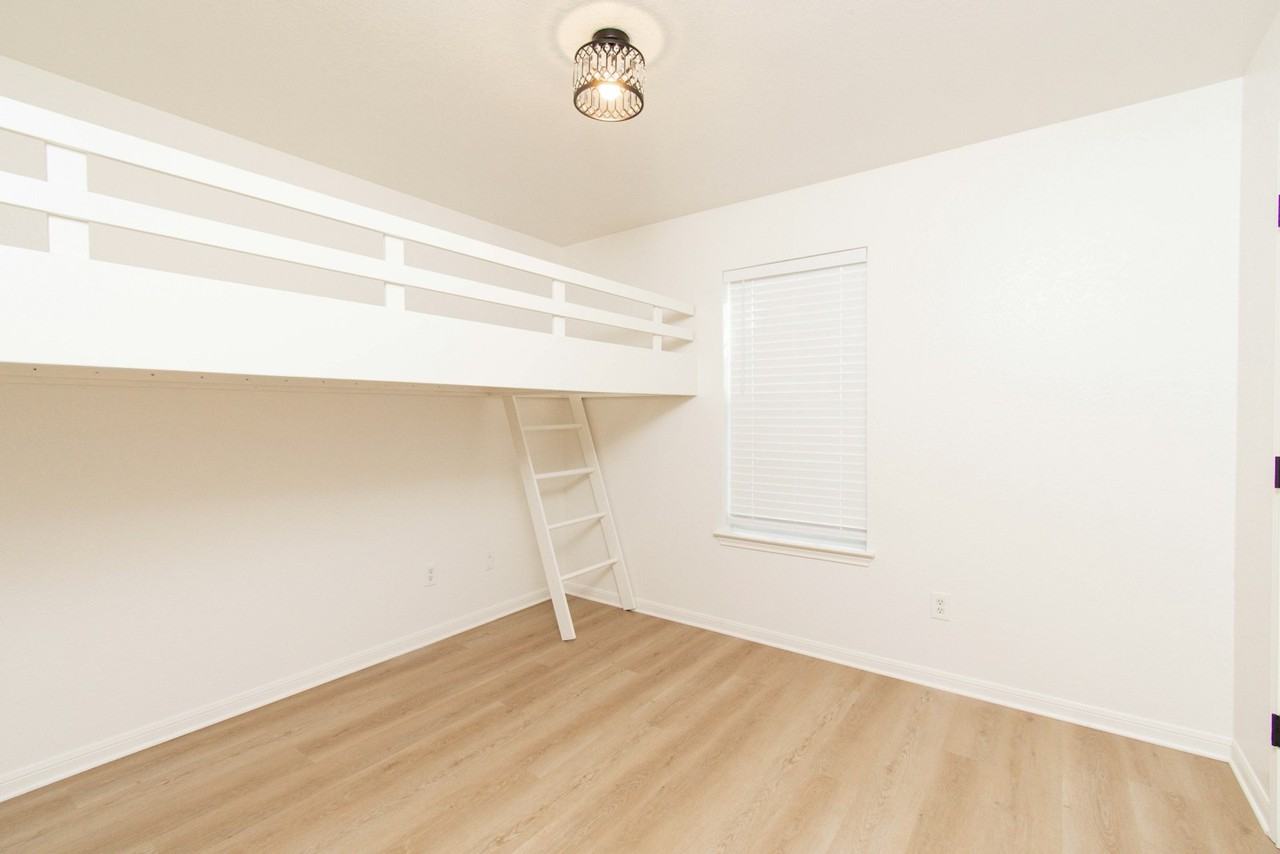 2 Willow Court - Photo 4 of 19