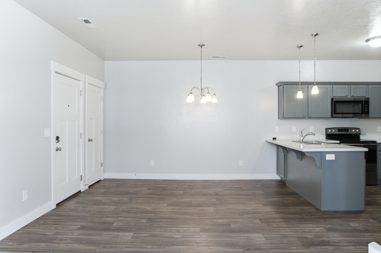 1836 West Terra Vista Lane - Photo 3 of 18